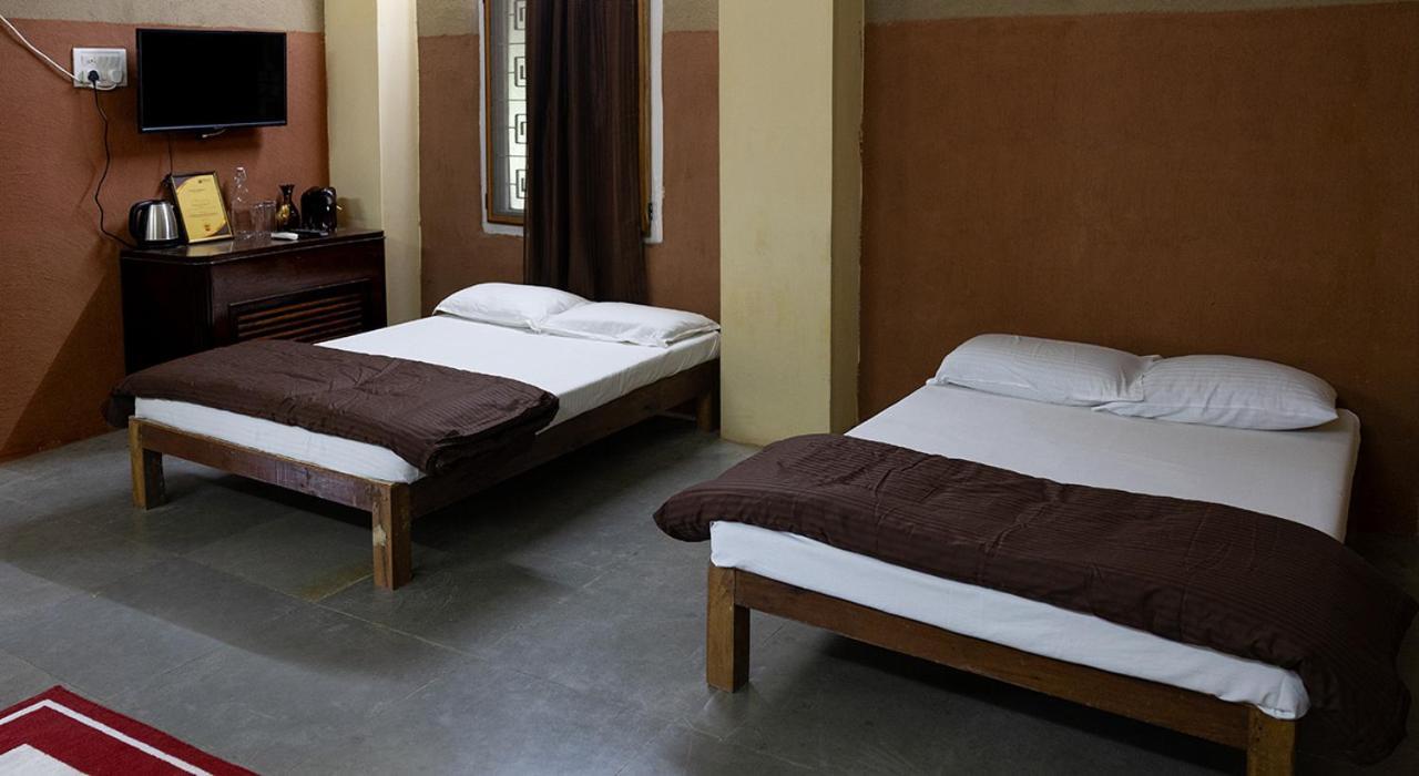 Pathayam Inn Tiruvannāmalai Esterno foto